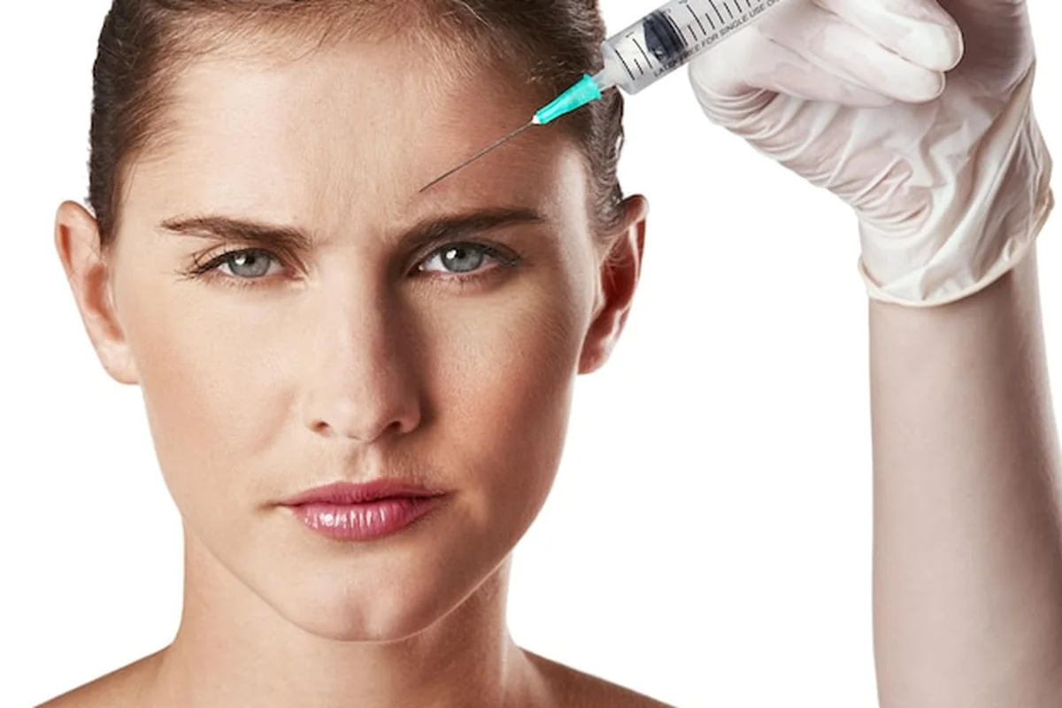 Jak pozbyć się zmarszczek na czole? Skuteczne metody i botoks